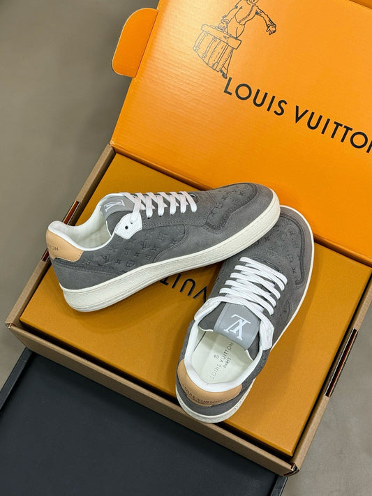 STADIUM SNEAKER IN DOVE GRAY EMBOSSED MONOGRAM SUEDE - 35