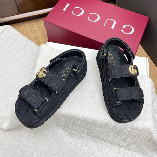 GG CLASSIC SANDALS 25S IN BLACK FABRIC WITH GOLD HARDWARE - 35
