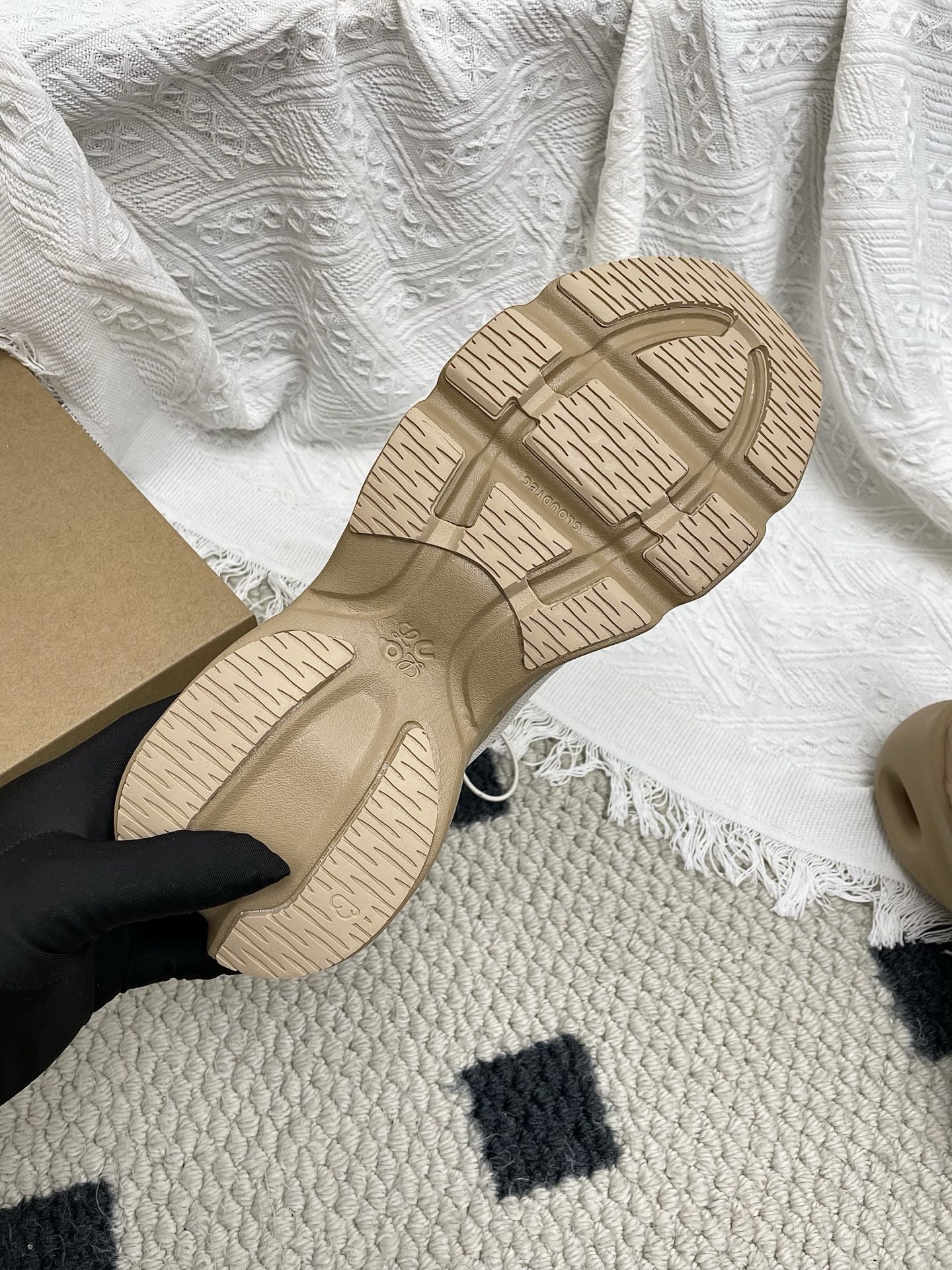 LOEWE 26S CLOUDSOLO SNEAKERS IN BROWN AND BEIGE RECYCLED POLYESTER