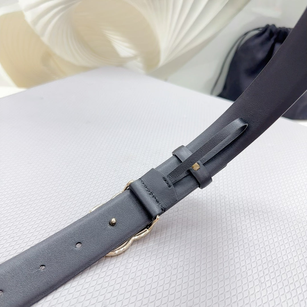 CC 30MM BELT IN BLACK SHINNY CALFSKIN WHITE LOGO - 30