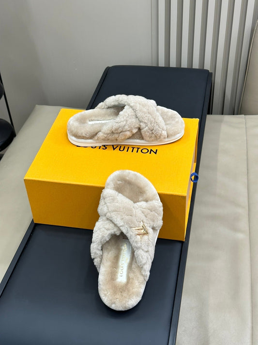 ЖІНОЧІ МЮЛІ LV SUNSET COMFORT НА ПЛОСКІЙ ПІДОШВІ З БЕЖЕВОГО ФЛІСУ - 35