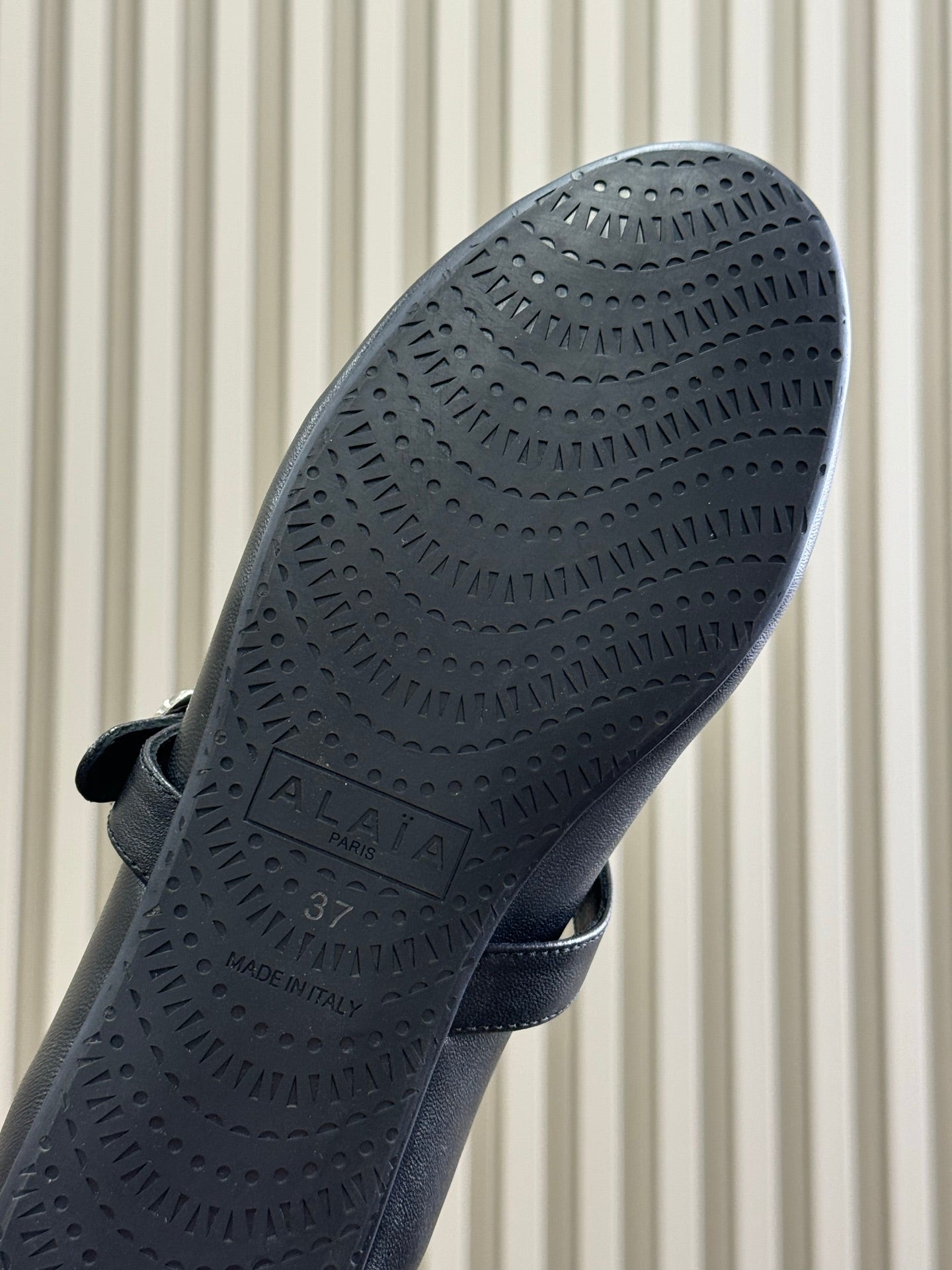 ALAIA 25S MARY JANE SHEARLING FLATS IN BLACK CALFSKIN - 35