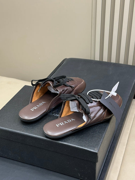 PRADA 25S ШКІРЯНІ МЮЛІ НА ПЛАТФОРМІ ТЕМНО-КОРИЧНЕВОГО КОЛЬОРУ - 35