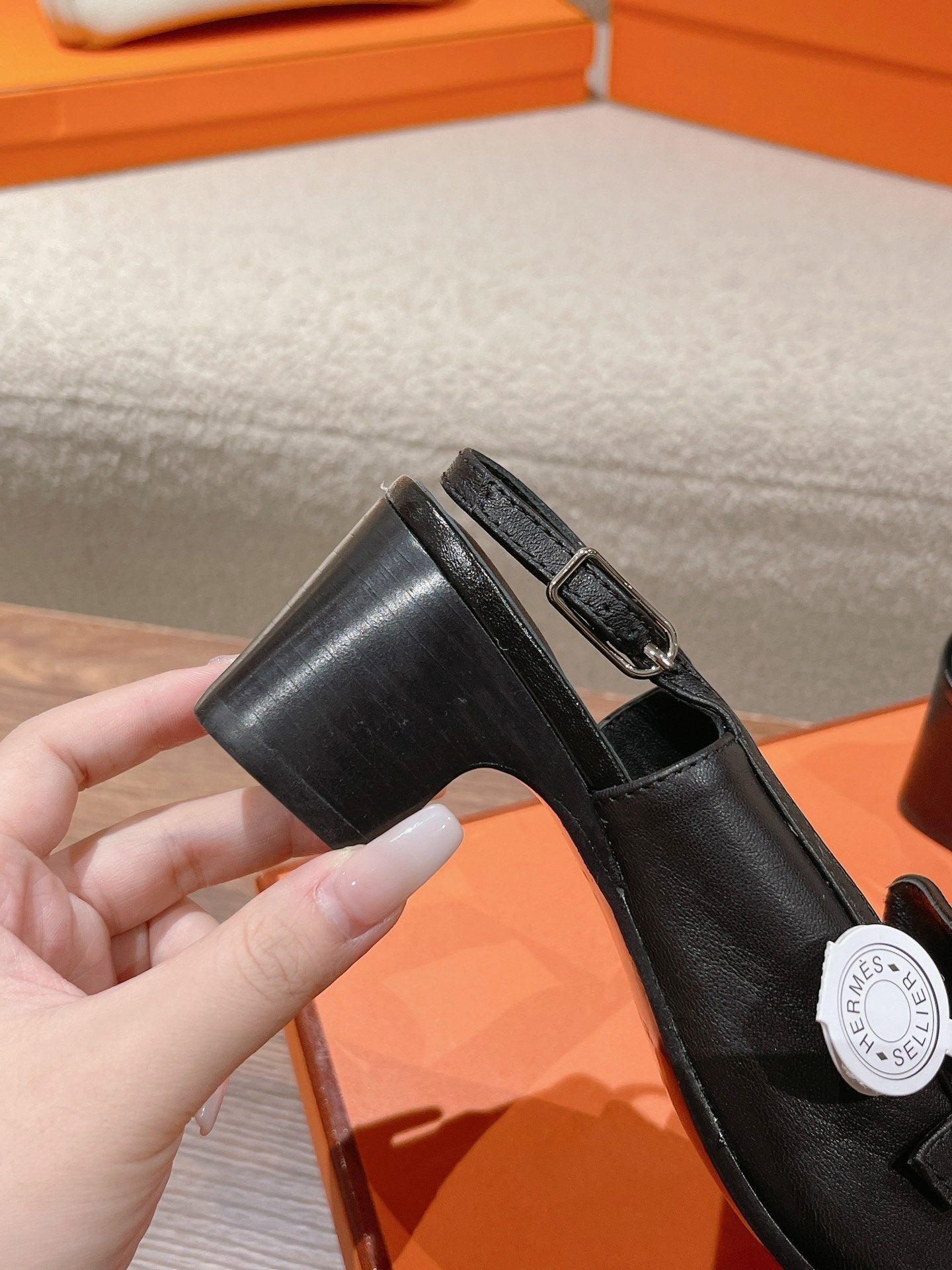 INFINIE 50 PUMP BLACK LAMBSKIN - 35