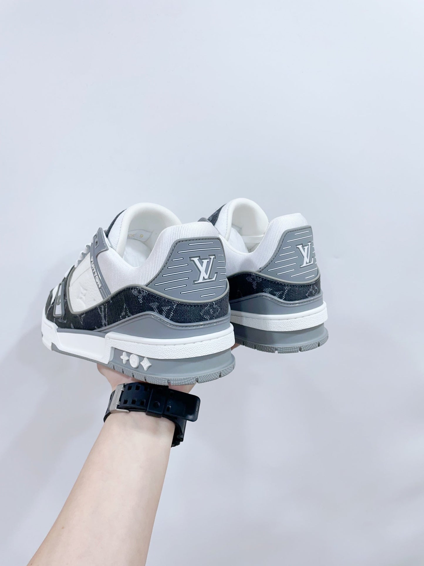 LV TRAINER SNEAKER IN WHITE CALFSKIN AND BLACK MONOGRAM DENIM - 35