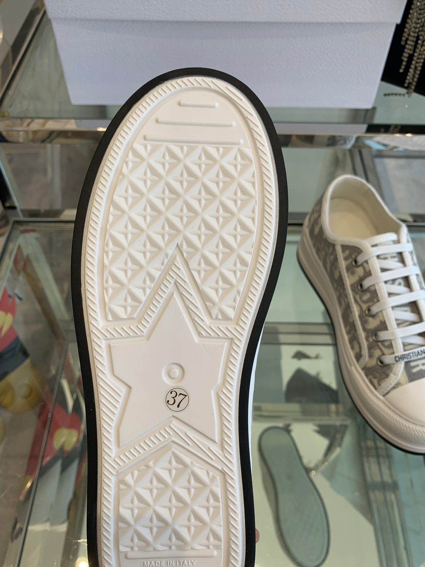 WALK'N PLATFORM SNEAKER IN DOLPHIN GRAY EMBROIDERY ICONIC PATTERNS FABRIC - 35