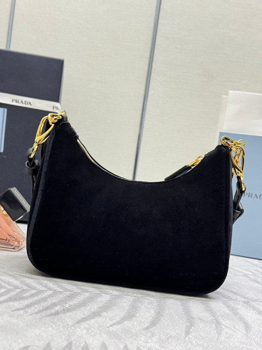 СУМКА PRADA 25S MINI HOBO 23 З ЧОРНОГО ОКСАМИТУ ІЗ ЗОЛОТОЮ ФУРНІТУРОЮ