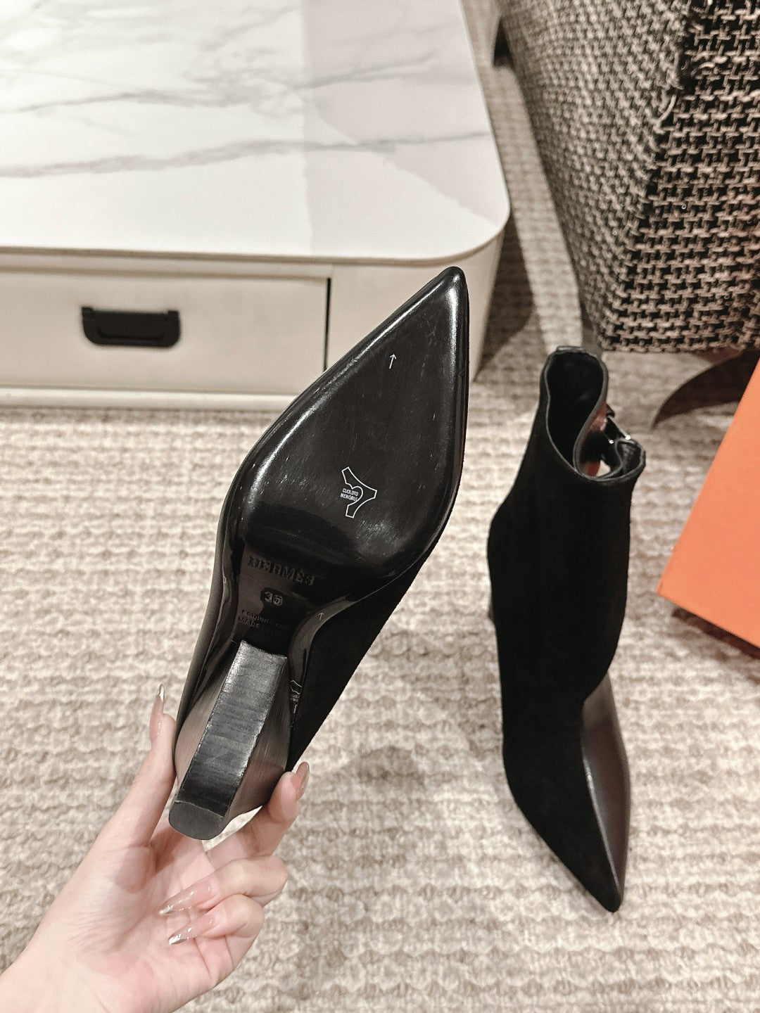 HILONA 6 CM ANKLE BOOTS IN BLACK CALFSKIN AND SUEDE - 39