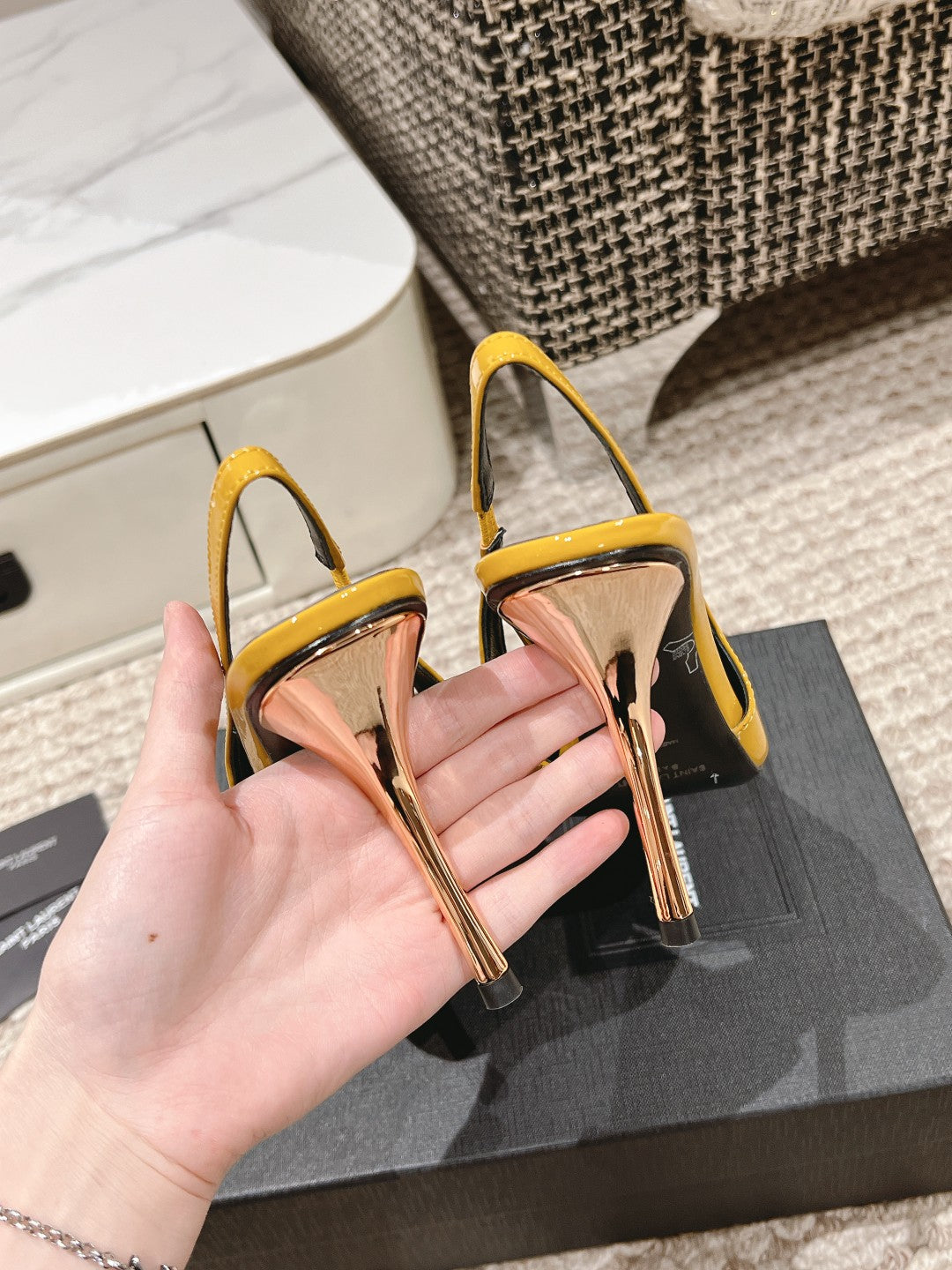 DUNE HIGH 10 CM SLINGBACK PUMPS IN CLASSIC YELLOW PATENT LEATHER WITH CRYSTAL - 35