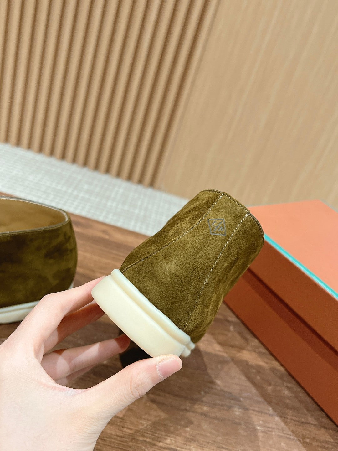 LP OPEN WALK LOAFERS BRIGHT OLIVE SUEDE - 35