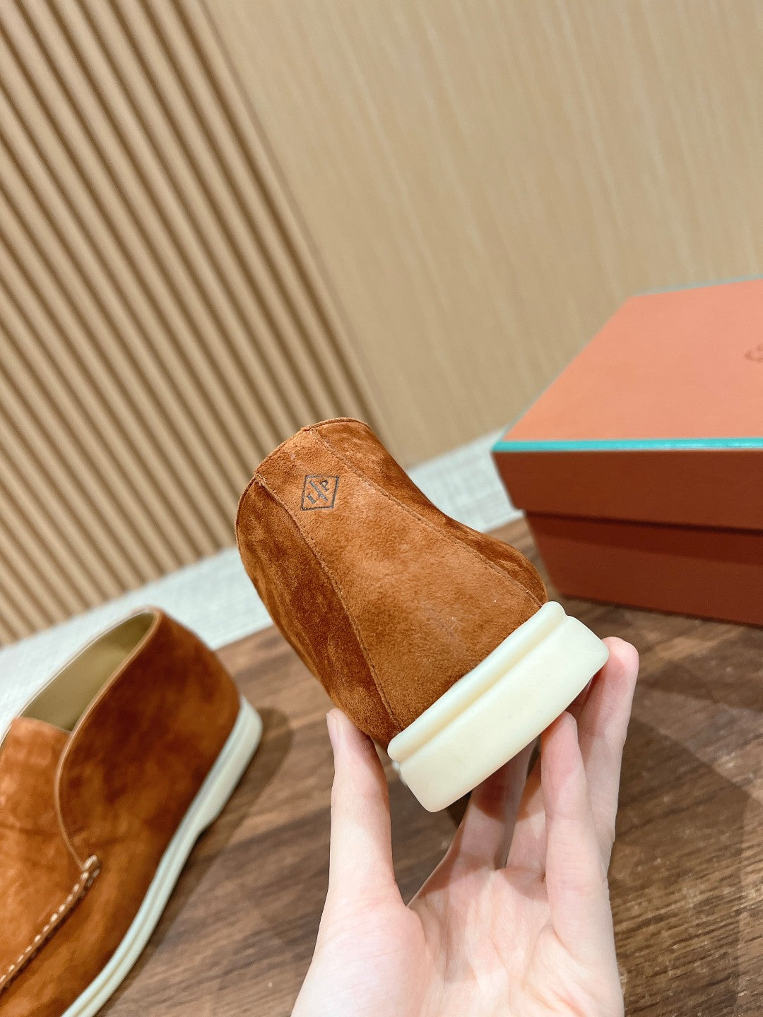 LP OPEN WALK LOAFERS BRIGHT BROWN SUEDE - 35