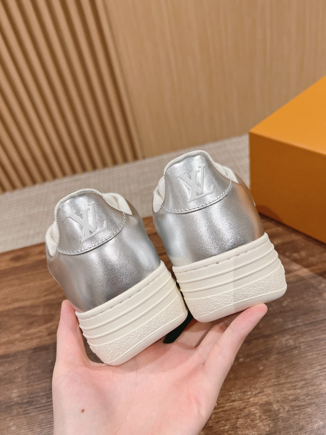 LV TRAINER SNEAKER IN SILVER MIX WHITE EMBOSSED CALFSKIN - 35
