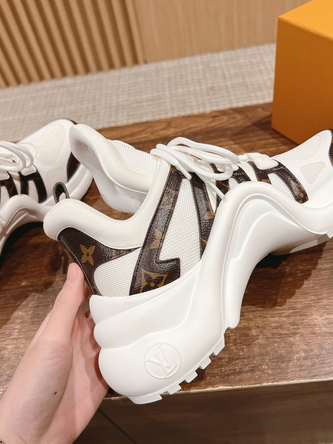 LV ARCHLIGHT SNEAKER IN WHITE CANVAS AND CHOCOLATE BROWN MONOGRAM CALFSKIN - 35