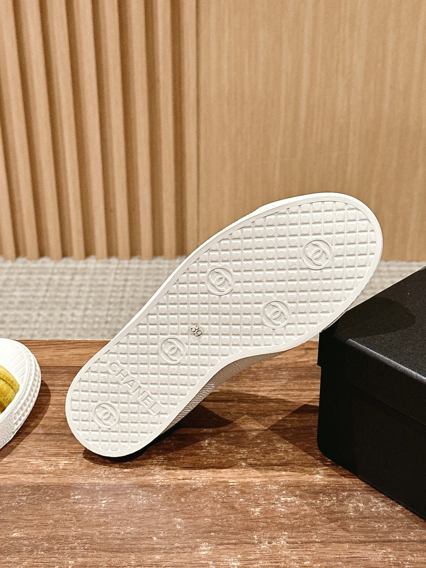 CONVERSE SNEAKER IN DIJON YELLOW VELVET - 35