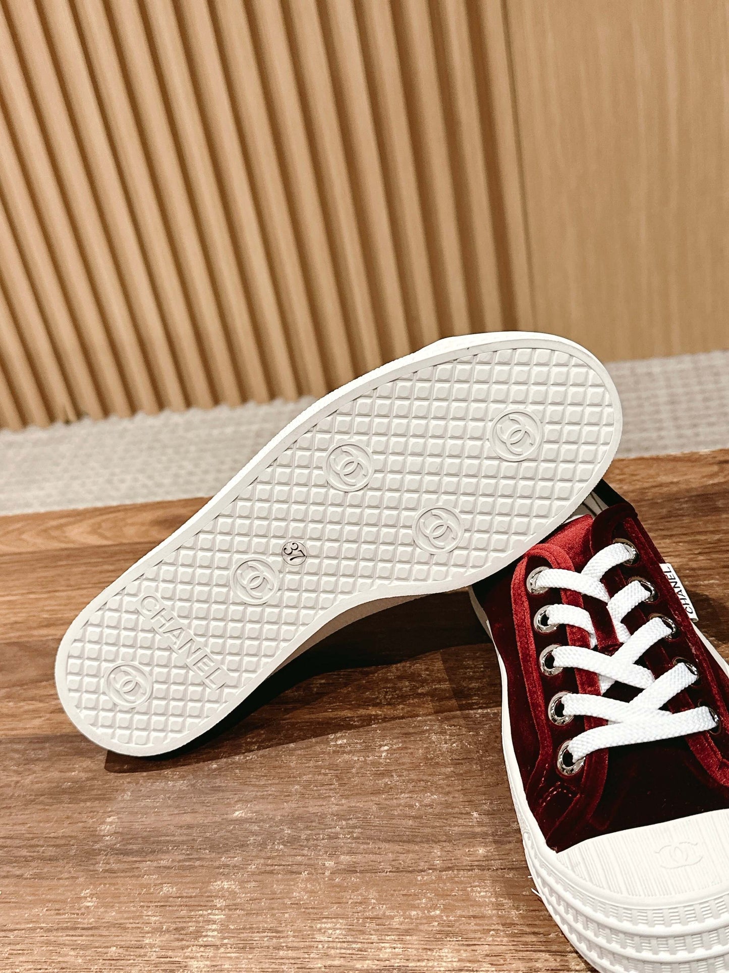 CONVERSE SNEAKER IN LIPSTICK RED VELVET - 35