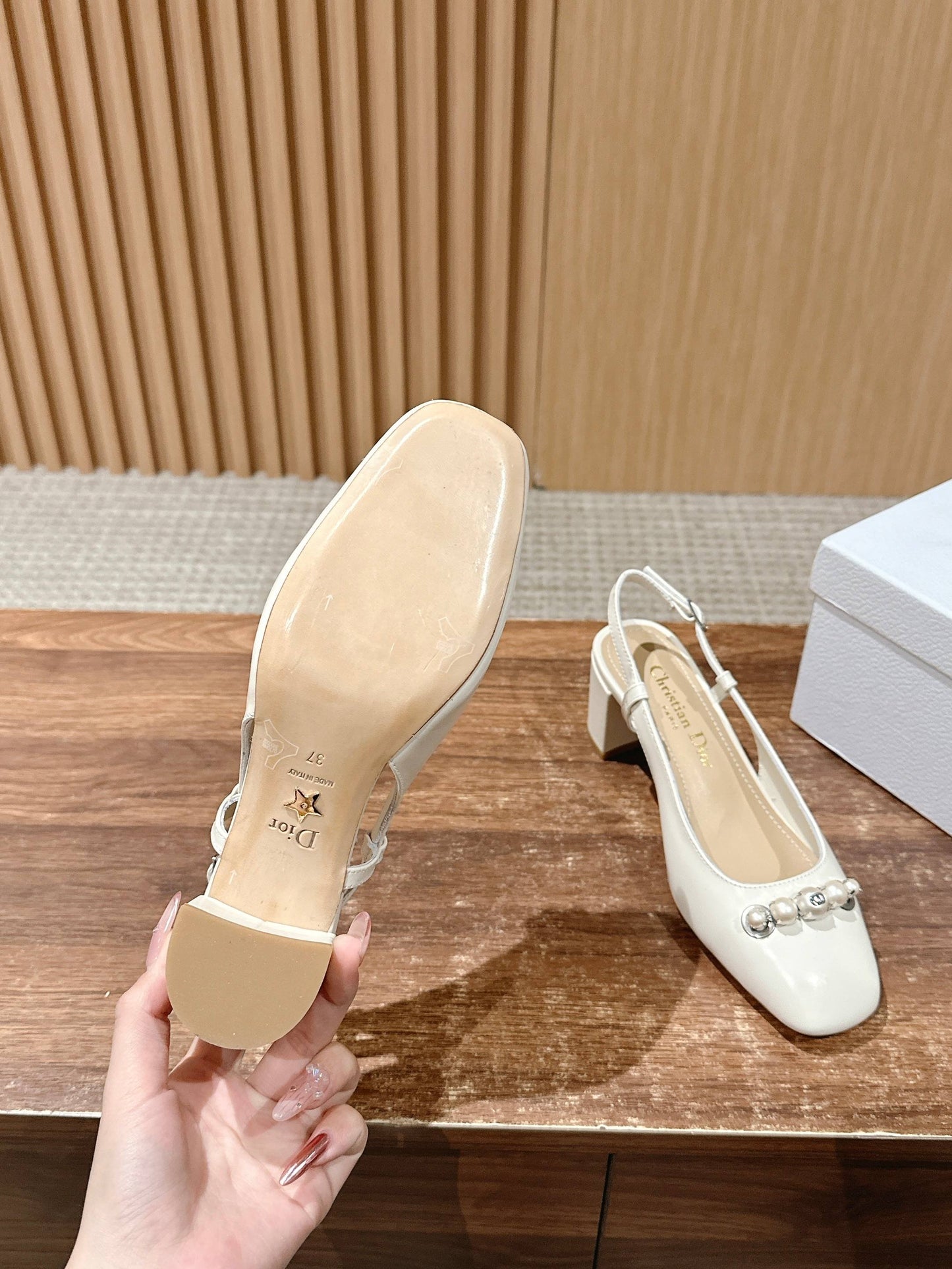 DIOR HIGH SLINGBACK 55 MM 25S IN CREAM WHITE LAMBSKIN PEARL DETAILING - 35