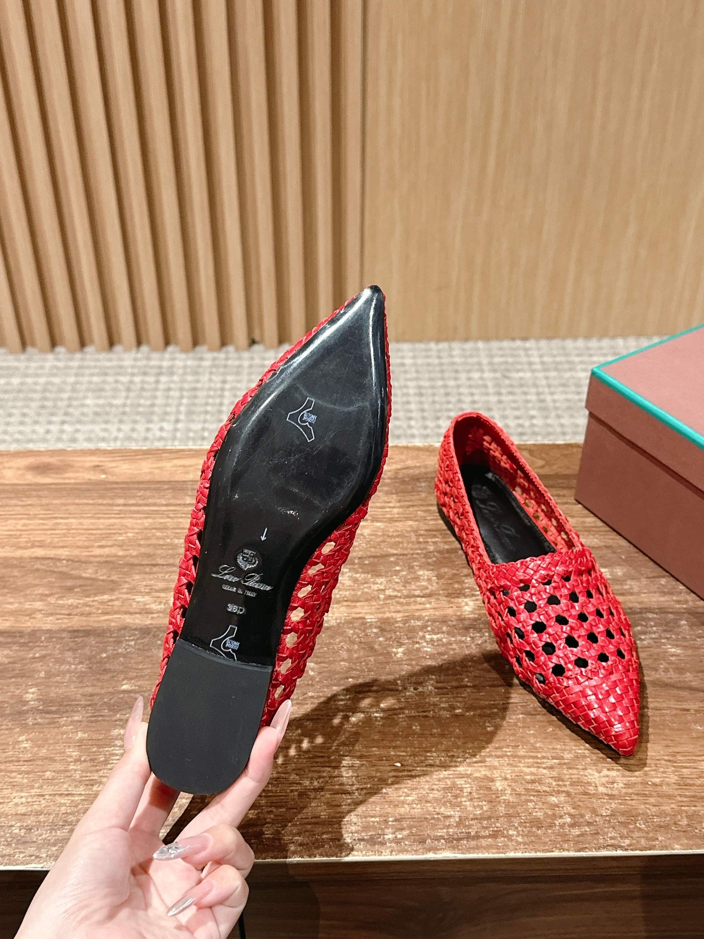 LP POINTED-TOE BALLET FLATS 25S IN RED LAMBSKIN - 35