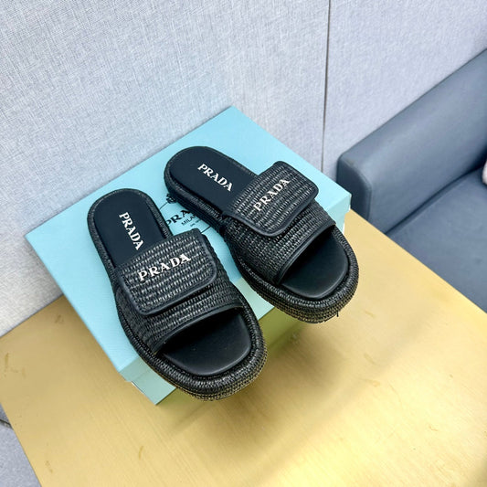 ШЛЬОПАНЦІ PRA CROCHET SLIDES З ЧОРНОЇ РАФІЇ - 35