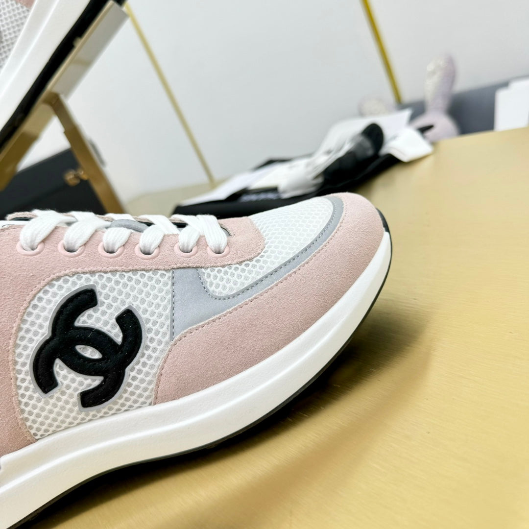 CLASSIC TRAINER IN LIGHT PINK MERCERIZED VELVET - 35