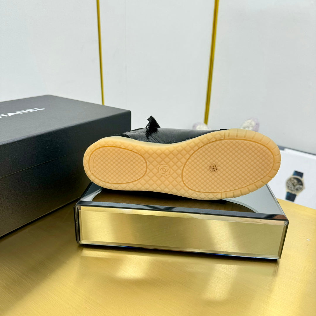 CC SNEAKER IN BLACK CALFSKIN AND SUEDE - 35