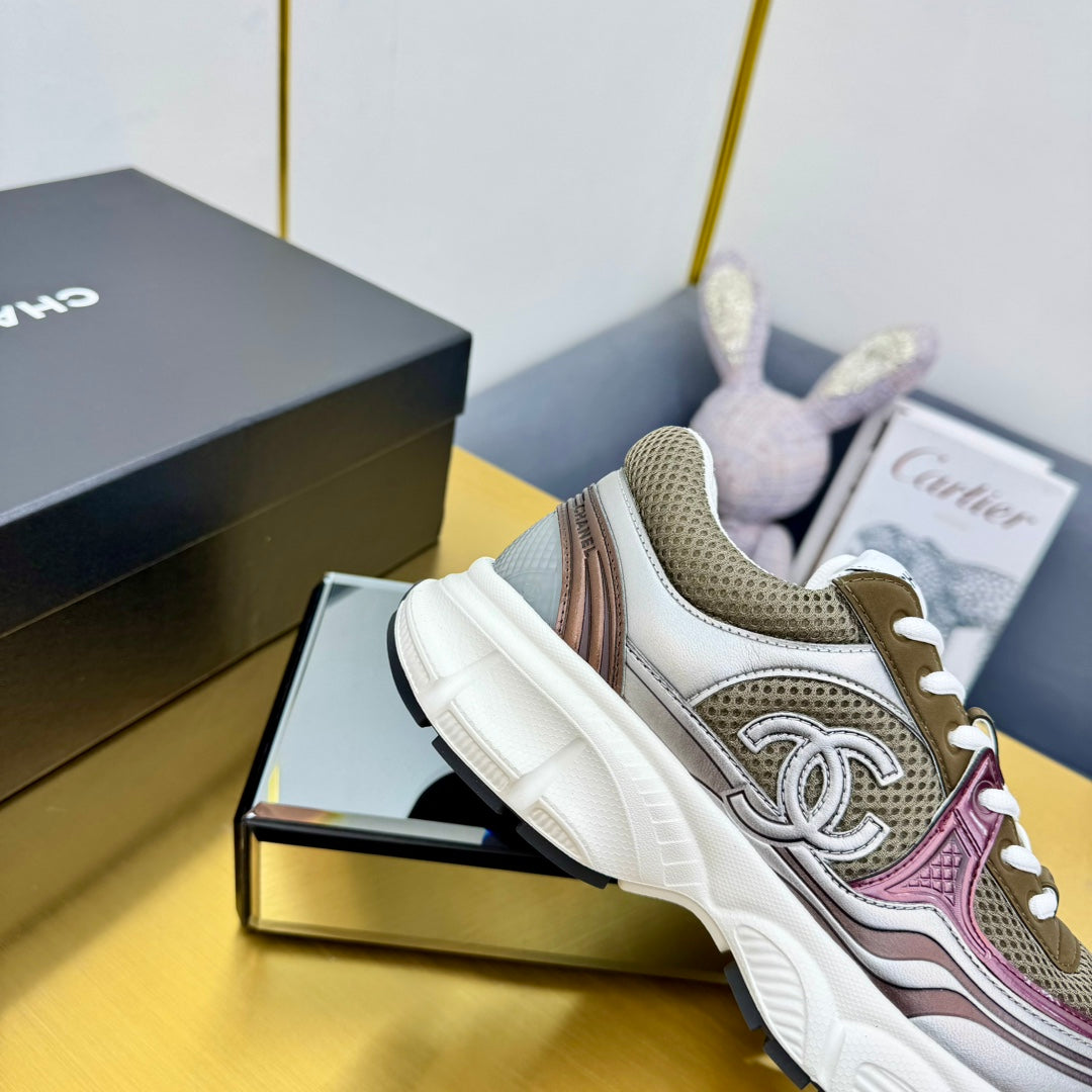 DAD SNEAKER IN COLORFUL CALFSKIN AND BREATHABLE MESH - 35