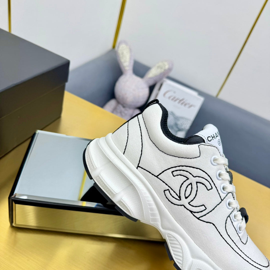 SNEAKER IN WHITE MIX BLACK BREATHABLE FABRIC - 35
