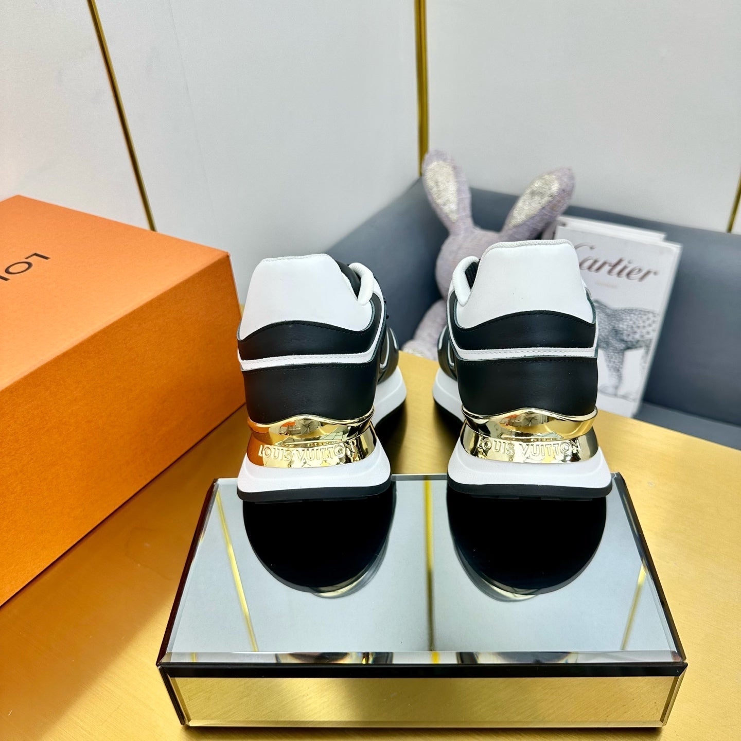 NEO RUN AWAY SNEAKER IN BLACK MIX WHITE CALFSKIN - 35