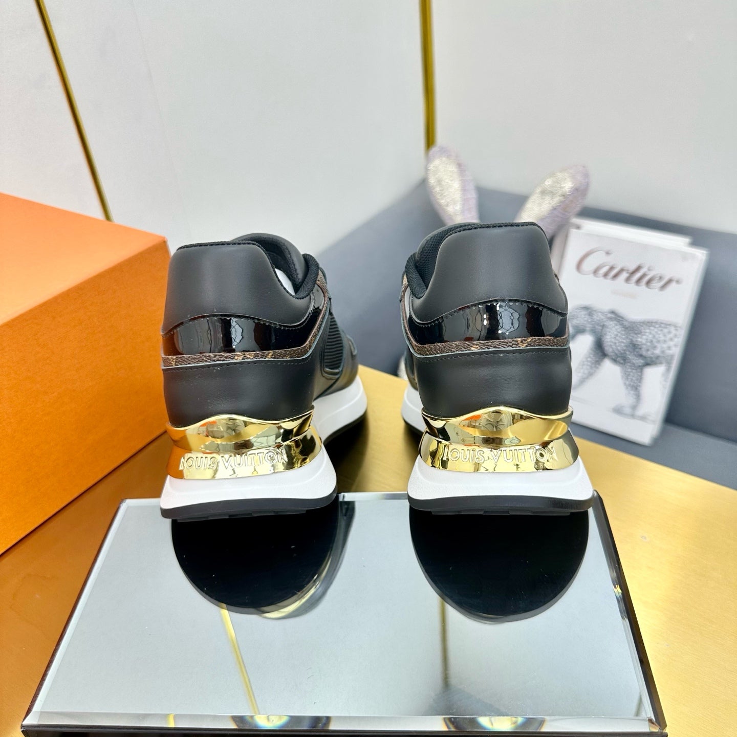 NEO RUN AWAY SNEAKER IN BLACK CALFSKIN - 35