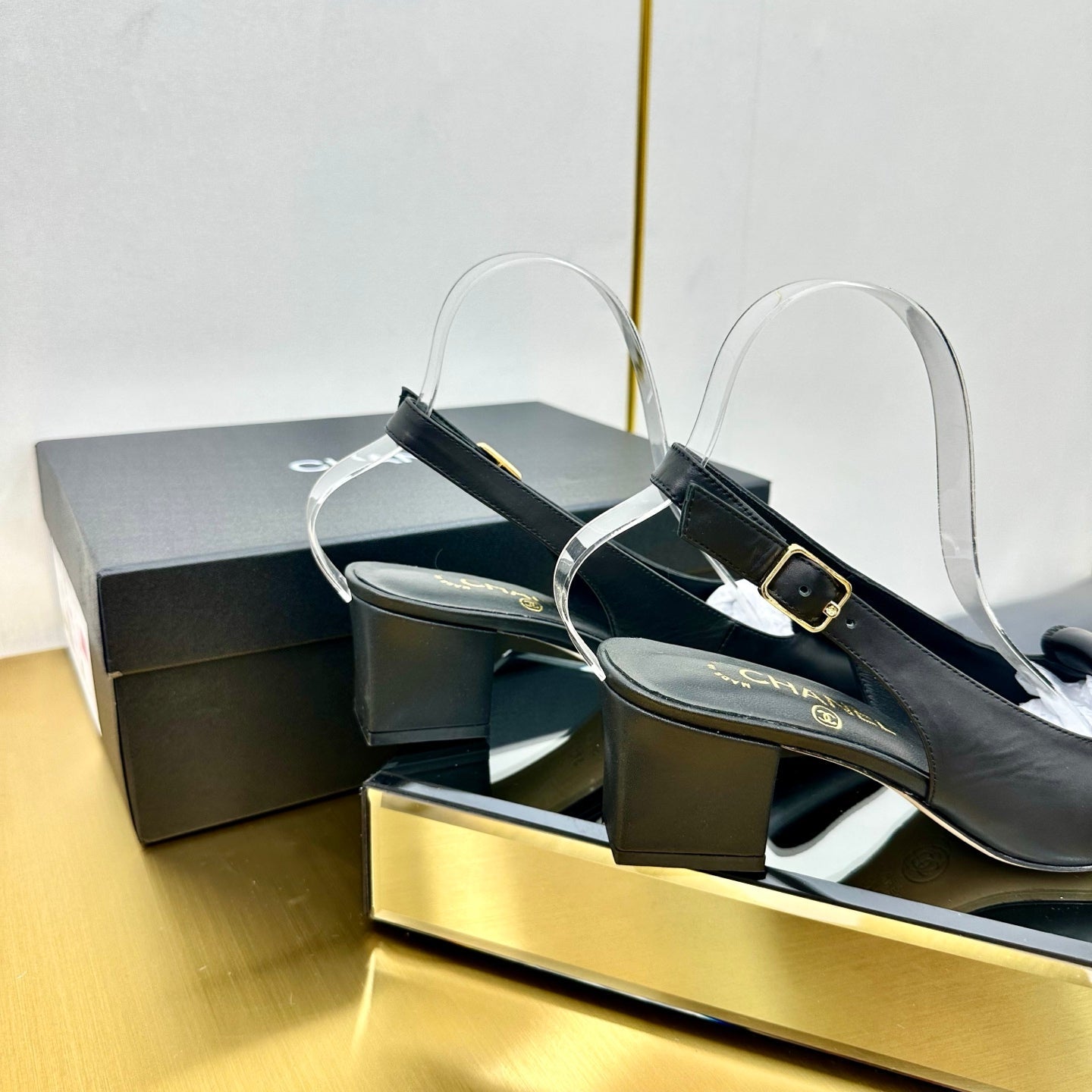 CC SLINGBACK 25S IN BLACK CALFSKIN WITH GOLD HARDWARE - 35