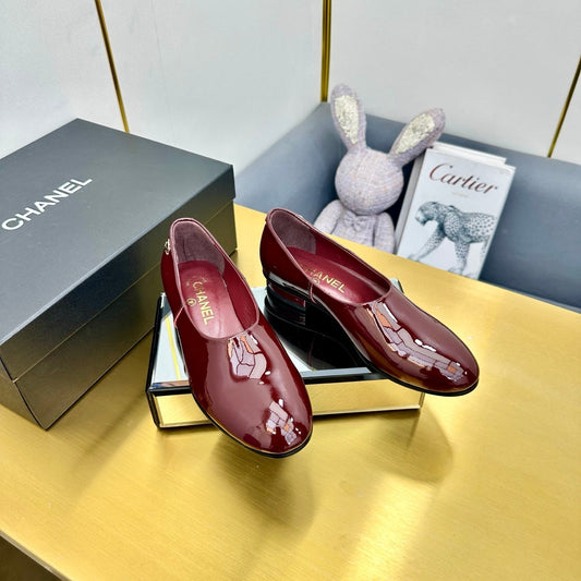 CC SIMPLE FLATS 25S IN DARK RED GLOSSY LEATHER - 35