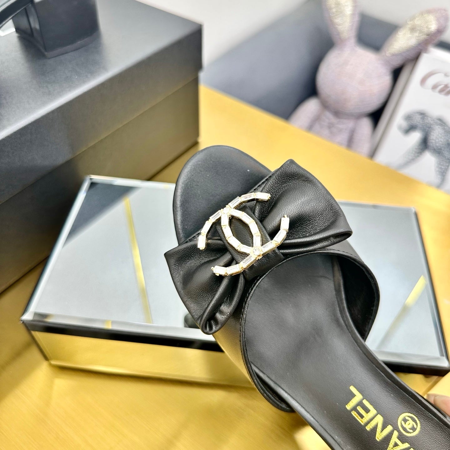 BOWKNOT RHINESTONES MID HEEL MULE IN BLACK CALFSKIN - 35
