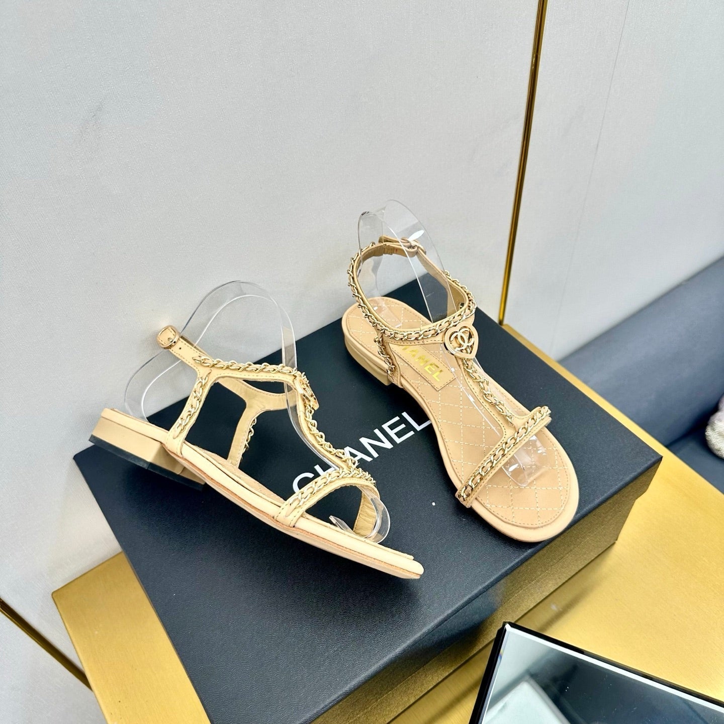 CC SANDAL 25S IN BEIGE CALFSKIN WITH GOLD HARDWARE - 35