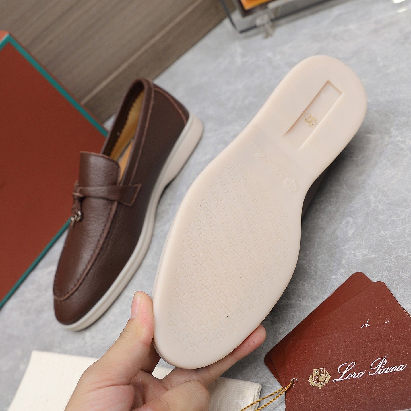 LP SUMMER CHARMS WALK LOAFERS CHOCOLATE LAMBSKIN - 35