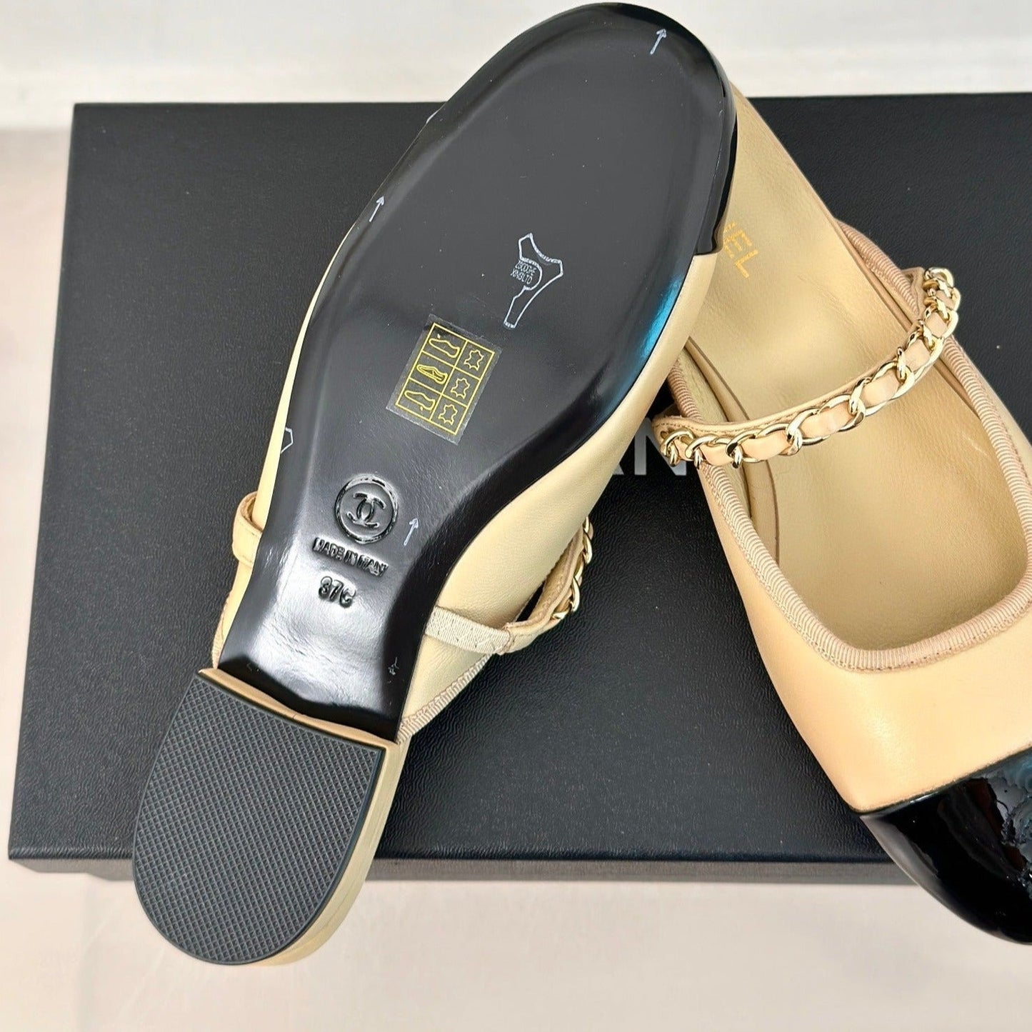 Double C Two-Tone Chain Mules Dark Cream Lambskin - 35