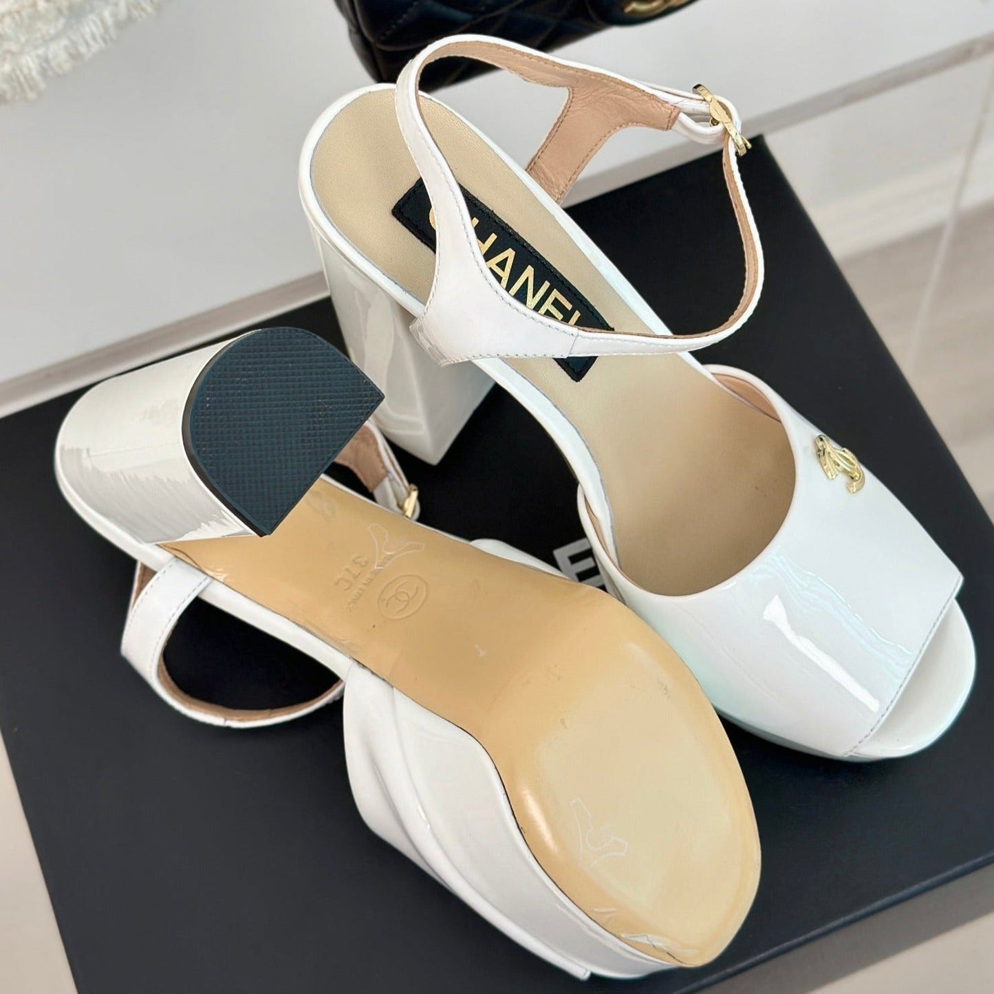 Double C High Heel Sandals White Leather - 35