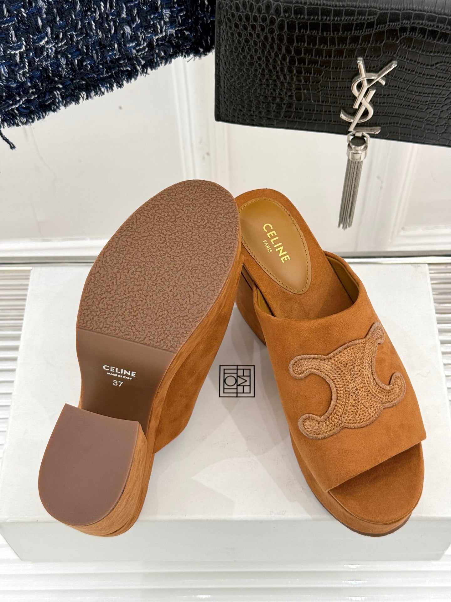 ELENA MULE IN PEANUT BROWN VELVET - 35