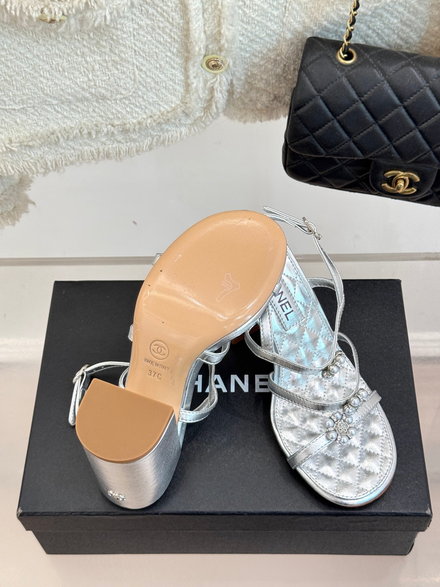 HIGH HEELS SANDAL IN SILVER LAMBSKIN PEARL FLOWERS - 35