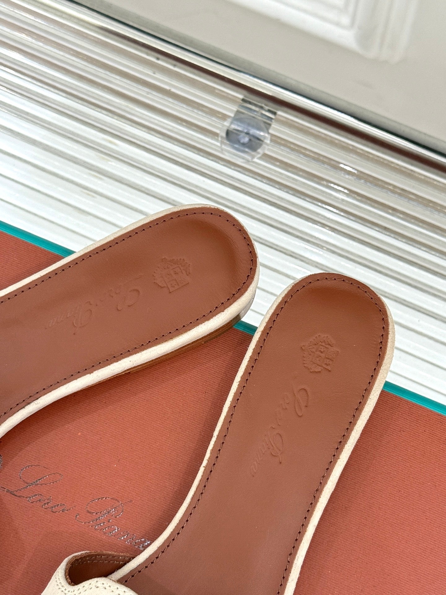 FLAT SANDALS IN BEIGE SUEDE AND LAMBSKIN - 35
