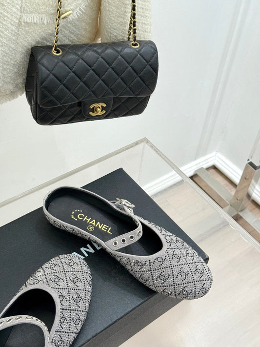 CC FLAT MULES 25SS IN GREY EMBELLISHED WITH RHINESTONES - 35