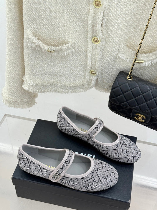 CC FLAT MARY JANE 25SS IN GREY EMBELLISHED WITH RHINESTONES - 35