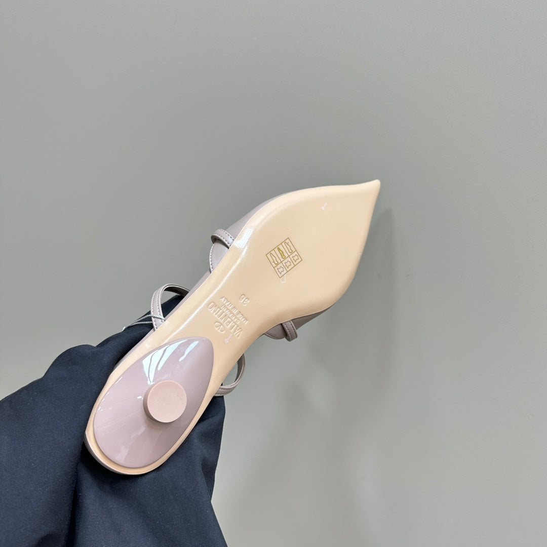 ROCKSTUD WISPY SOFT PINK CALFSKIN MULE 20MM - 35