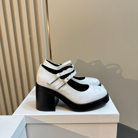 TESS BABIES З БІЛОЇ ЛАКОВАНОЇ ШКІРИ ТЕЛЯТИ - 35