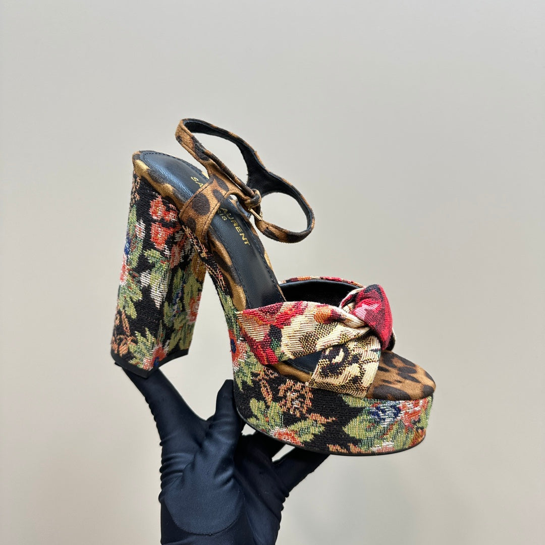 BIANCA PLATFORM SANDALS IN FLOWER PATTERN CANVAS - 35
