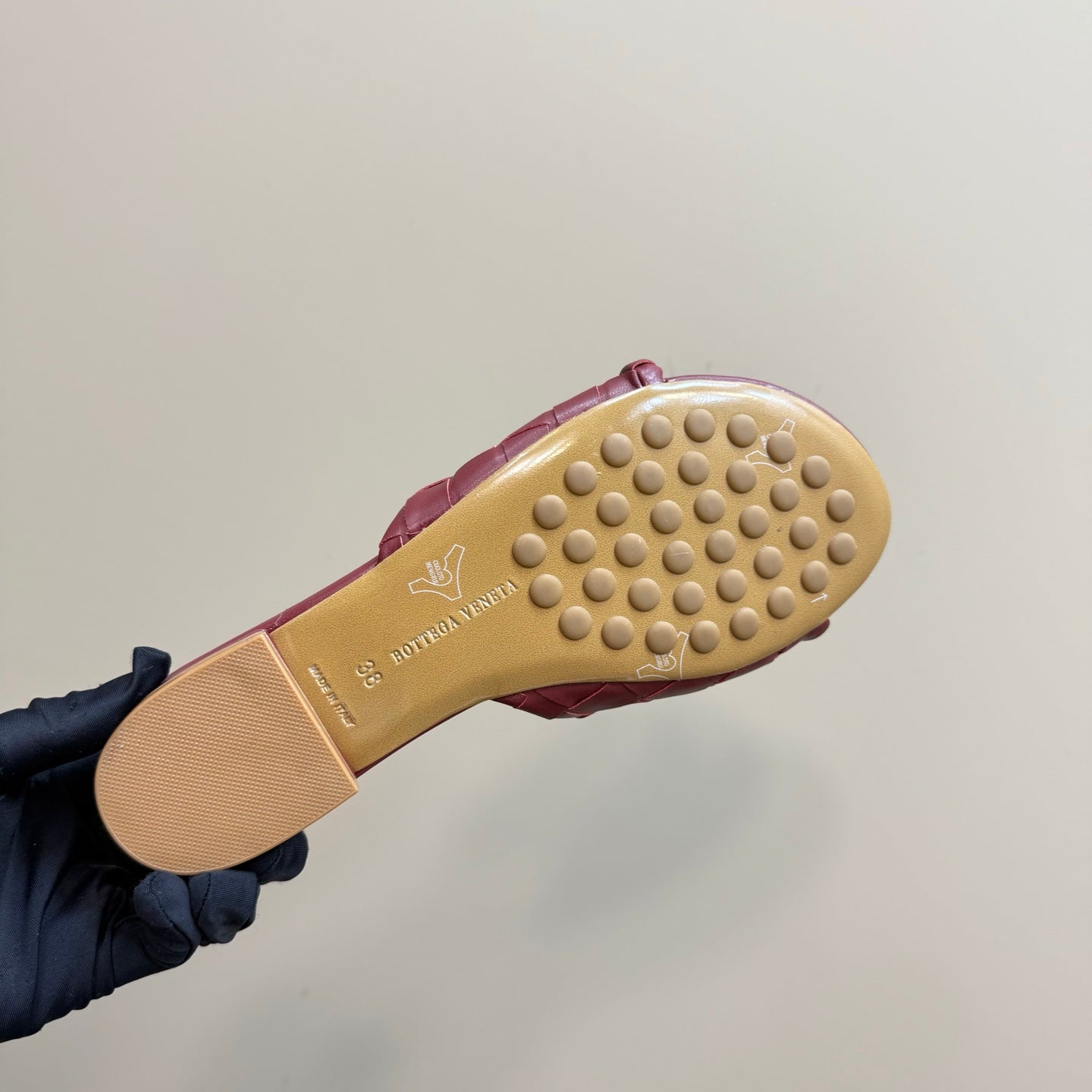 BLINK FLAT MULE IN BERRY RED INTRECCIATO LEATHER - 35