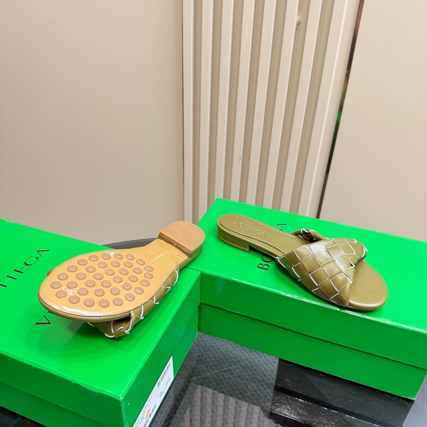 BLINK FLAT MULE IN OLIVE GREEN INTRECCIATO LEATHER - 35