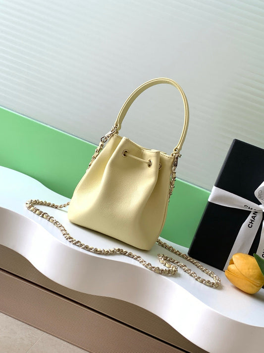 CHANEL 25S МІНІ СУМКА-ВІДЕРЦЕ 12 З ЖОВТОЇ ТЕЛЯЧОЇ ШКІРИ З ФУРНІТУРОЮ ЗІ ЗОЛОТА