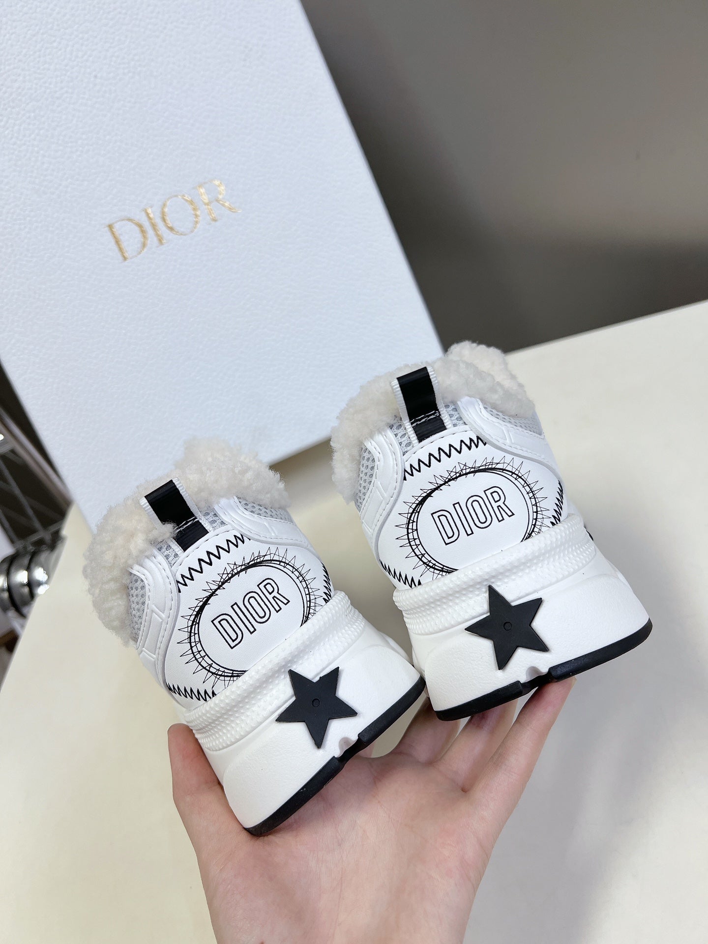 DIOR CHRONO SNEAKER 25S IN WHITE LAMBSKIN AND MESH FABRIC - 35