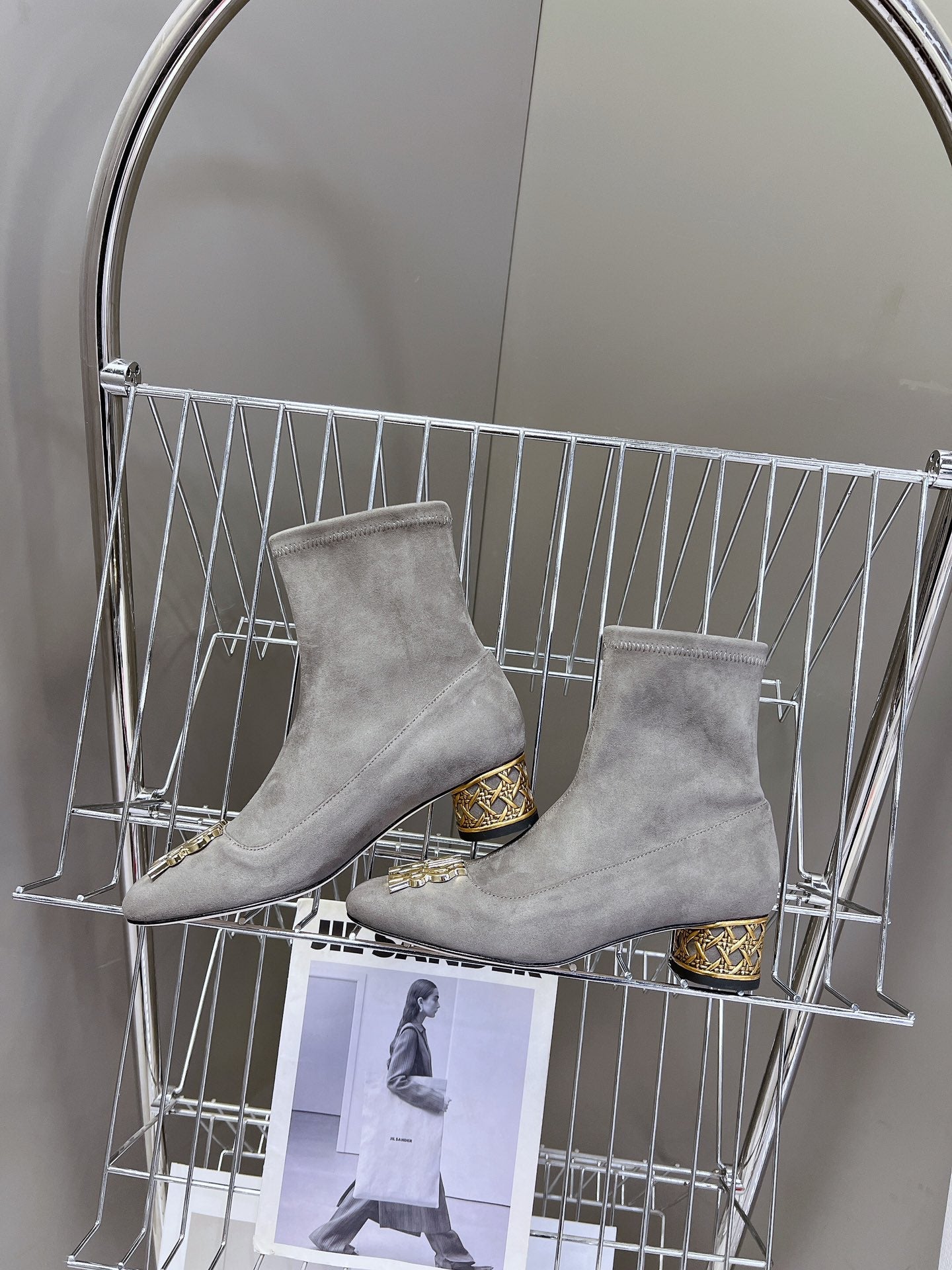 ICON HEELED ANKLE BOOT DOVE GRAY SUEDE 4 CM WITH GOLD LOGO - 34