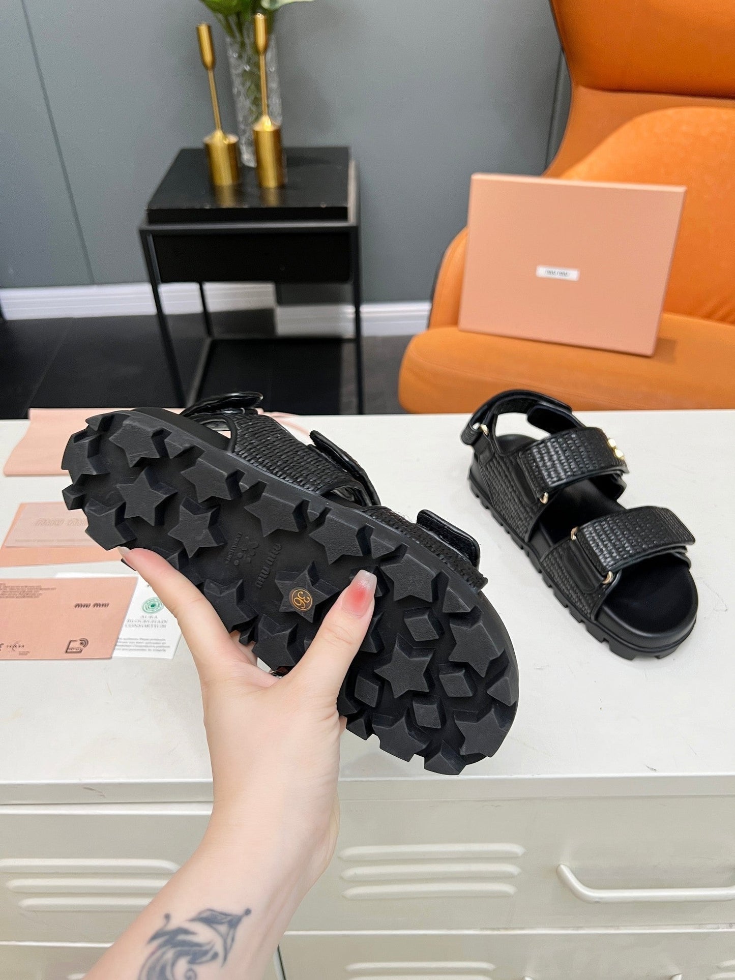 SANDALS BLACK SHEEPSKIN WITH 2 HORIZONTAL STRAPS - 35