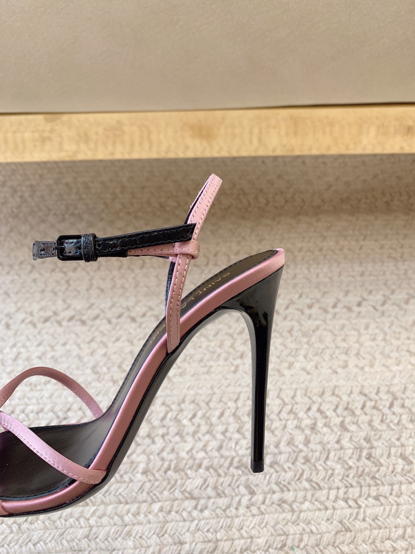 STRAPPY HIGH HEEL SANDALS IN PINK SILK - 34